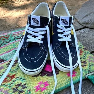 Vans SK8-Low Utility Pop Sneaker, Raven/Freesia, W-10 M-8.5, New/No Box